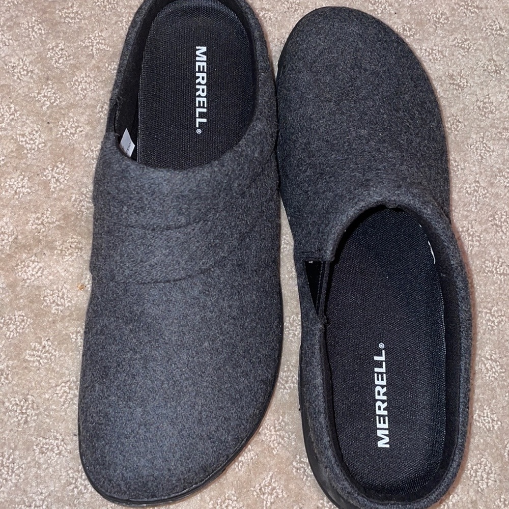 Merrell, Women’s 8.5 wool, clog, slipper, slip on NWOT.